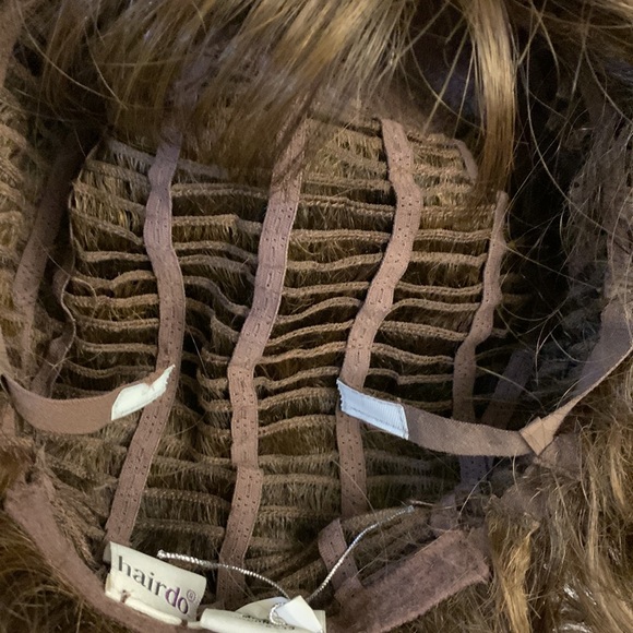 NWTS! Hairdo Glazed Hazelnut Med. Brown Ginger Wig. Natural and Gorgeous! - Picture 7 of 10